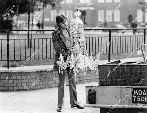 crp-06669 1971 Hywel Bennett w a chandelier film Percy crp-06669