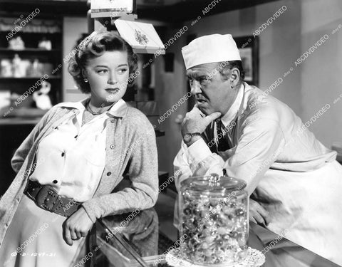 crp-06825 1951 Emory Parnell, Helen Walker at the candy counter film My True Story crp-06825