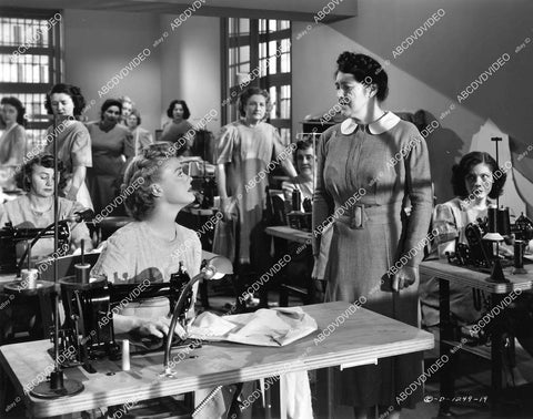 crp-06836 1951 Helen Walker, Mary Newton in prison film My True Story crp-06836