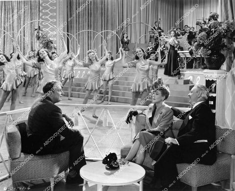 crp-06860 1944 Alan Mowbray, Marjorie Gateson, Thurston enjoy floor show film Ever Since Venus crp-06860