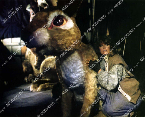 crp-06955 1978 Farrah Fawcett hiding in parade float warehouse film Somebody Killed Her Husband crp-06955
