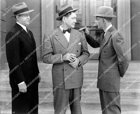 crp-07216 1946 Barton MacLane, Charles Lane, Richard Dix Whistler film Mysterious Intruder crp-07216