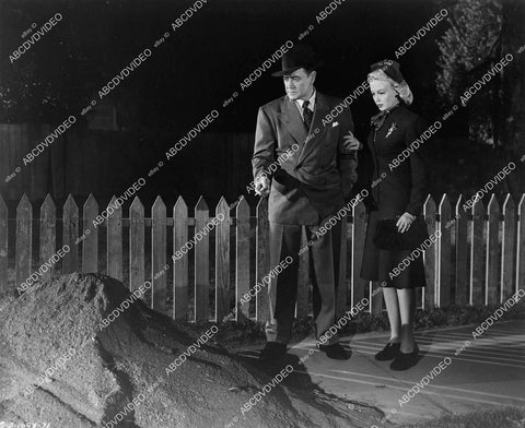 crp-07239 1946 Richard Dix, Helen Mowery Whistler film Mysterious Intruder crp-07239