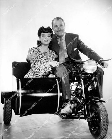 crp-07498 1942 Brian Aherne, Rosalind Russell cool old motorcycle sidecar film My Sister Eileen crp-07498