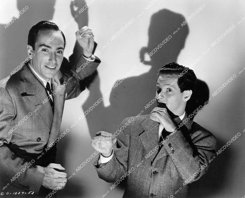 crp-07622 1944 music The Two Chords, Gilbert Miller, Arnold Archer film Stars on Parade crp-07622