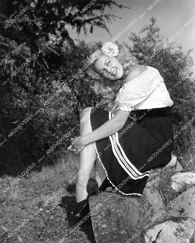 crp-07625 1945 Universal Studios blonde senorita starlet initials J.F. (do not know) crp-07625