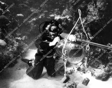 crp-07634 1979 scuba diver treasure hunter Burt Webber TV Lost Treasure of the Concepcion crp-07634