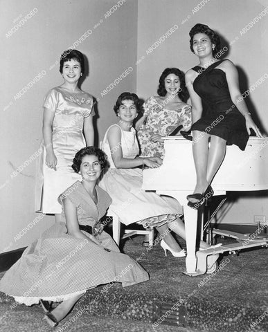 crp-00770 1959 Miss Central America Elizabeth Parker,Sheila Valpry,Martha Ochoa,Graciela Anzueto,Francia Valenzuela crp-00770