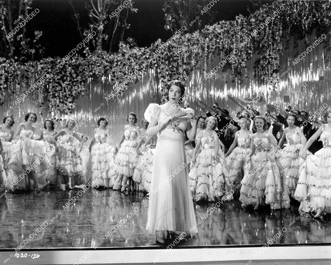 crp-07748 1938 Fanny Brice on stage w all dancing girls film Everybody Sing crp-07748