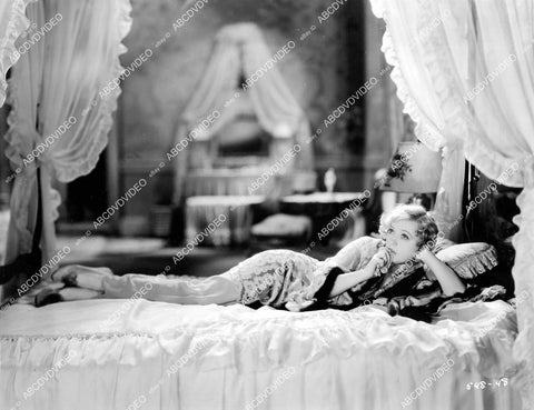 crp-07932 1931 Marion Davies laying in bed film It's a Wise Child crp-07932