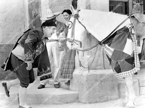 crp-08144 1951 Smiley Burnette clowning around w his horse film The Kid from Amarillo crp-08144