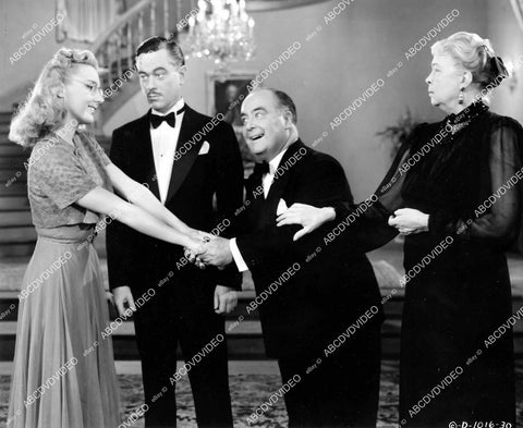 crp-08176 1943 Lynn Merrick, John Eldredge, Dick Elliott, Kathleen Howard film Swing Out the Blues crp-08176