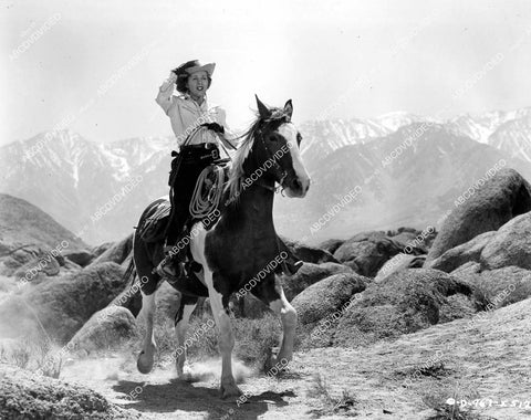 crp-08198 1950 Lynne Roberts on horseback film The Blazing Sun crp-08198