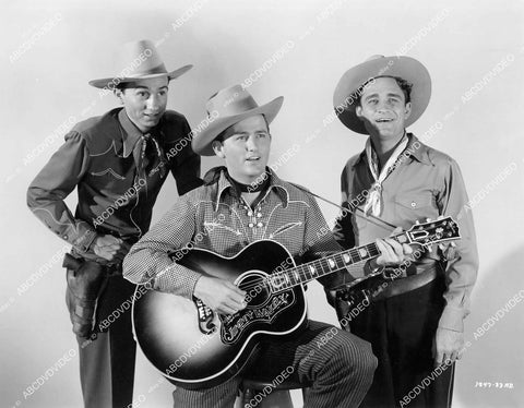 crp-08319 1942 Johnny Bond, Scotty Harrel, Jimmy Wakely Trio film Deep in the Heart of Texas crp-08319