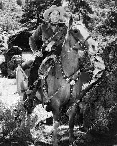 crp-08357 1940's cowboy Russell Hayden on horseback crp-08357