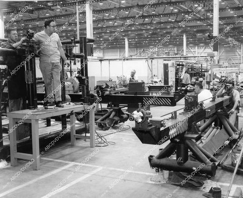 crp-08420 1964 aviation Douglas Aircraft assembly line Optical Tooling Dock for DC-9 crp-08420