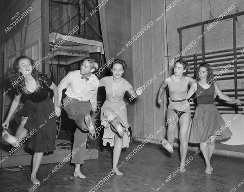 crp-00856 1944 barefooted dancers Barbara Bray,Peter Hamilton,Margaret Cuddy,Miriam Pander, Sylvia Shand crp-00856