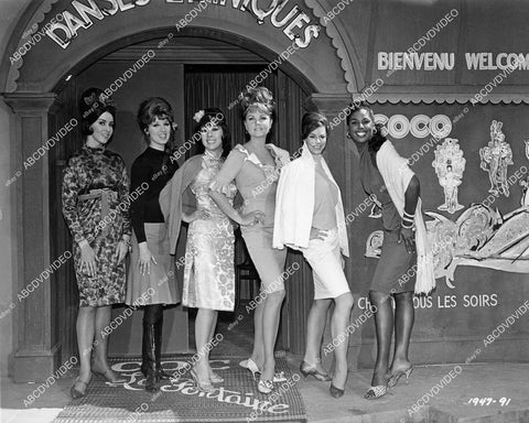 crp-08688 1965 Astrid de Brea, Victoria Carroll, Miiko Taka, Sharon Shore, Nancy Martin, Dawn Villere film The Art of Love crp-08688