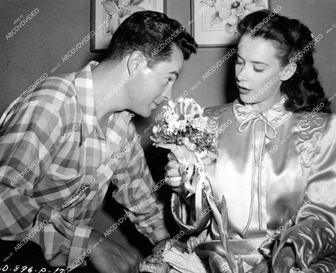crp-08786 1948 candid Larry Parks, Jean Peters film The Sign of the Ram crp-08786