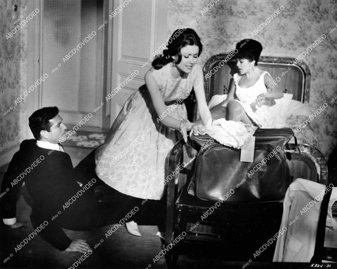 crp-08868 1963 Pamela Tiffin, Hugh O'Brian, Dawn Addams film Come Fly with Me crp-08868