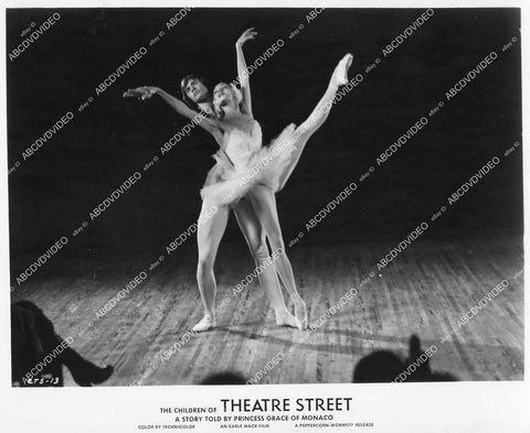 crp-00895 Ballet Dancers documentary film The Children of Theatre Street crp-00895