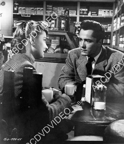 crp-09119 1951 Jody Lawrance, John Derek film The Family Secret crp-09119