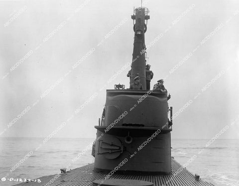 crp-09403 1950 Glenn Ford, Ross Ford on submarine tower film The Flying Missile crp-09403