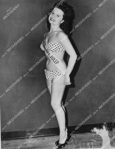 crp-00952 1952 vintage pinup Terry Tyler of New York Miss Blackberry Julep at National Wine Week in tiny bikini crp-00952