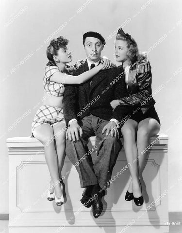 crp-09710 1941 Iris Adrian, Mischa Auer, Sunnie O'Dea film Sing Another Chorus crp-09710