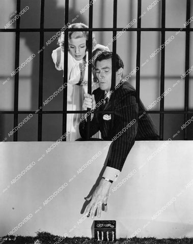 crp-09898 1940 Kaaren Verne, Walter Pidgeon film Sky Murder crp-09898