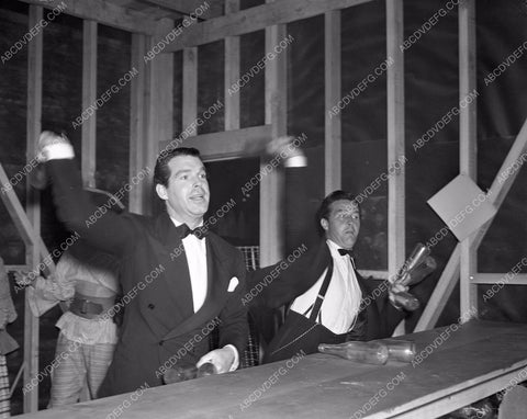 Fred MacMurray Ray Milland chucking bottles The Pirate's Den Restaurant pd-26