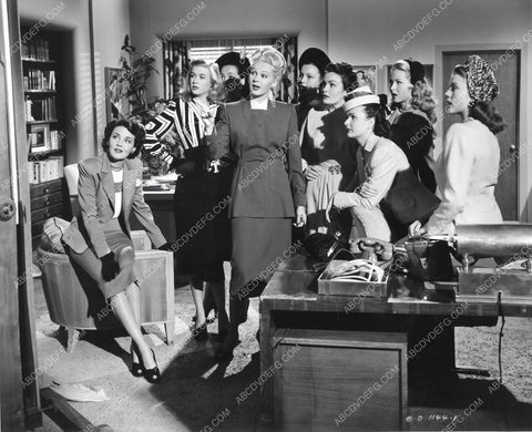 Mona Barris Nancy Saunders Adele Jergens When a Girl's Beautiful wagb-17