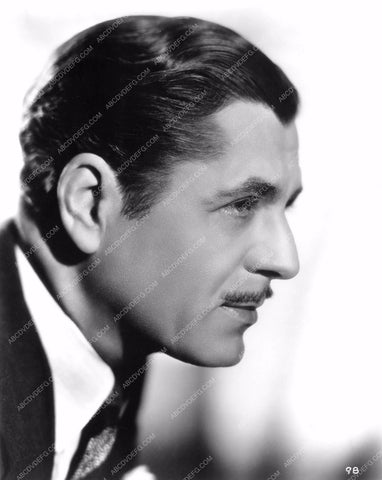 Warner Baxter portrait wbax-32