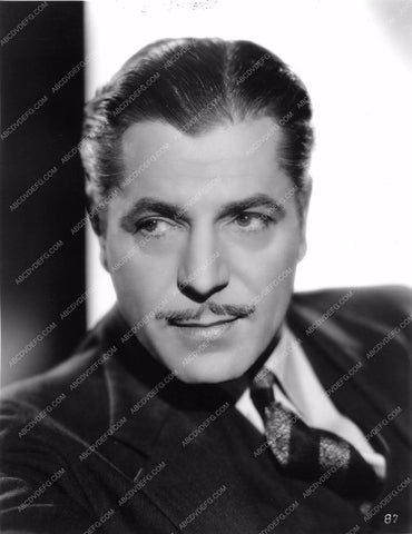 Warner Baxter portrait wbax-40