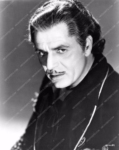 Warner Baxter portrait wbax-42