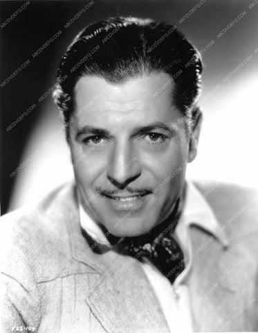 Warner Baxter portrait wbax-43